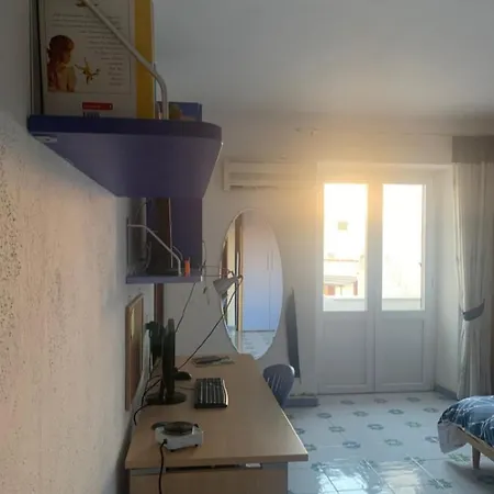 Affittacamere La Stanza Sul Porto